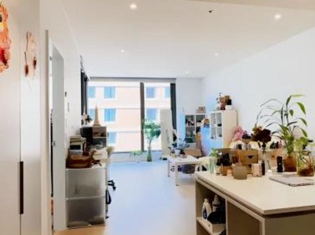 83 Harbour Street, Sydney