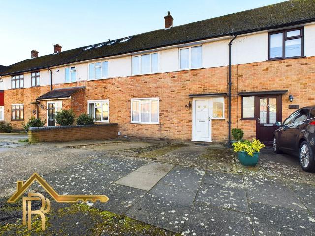 83 Heron Way, Upminster RM14, 3 bed terraced house to rent, £2,200 pcm | PrimeLocation