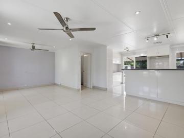 83 Lee Point Road