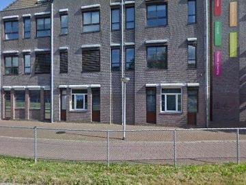 83 m2 apartment for rent in Almere