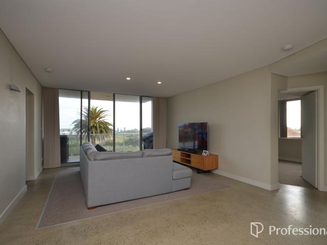 8/3 Rockingham RoadHamilton Hill WA 6163, Australia