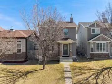 Saddle Ridge, Calgary, Alberta - Garden