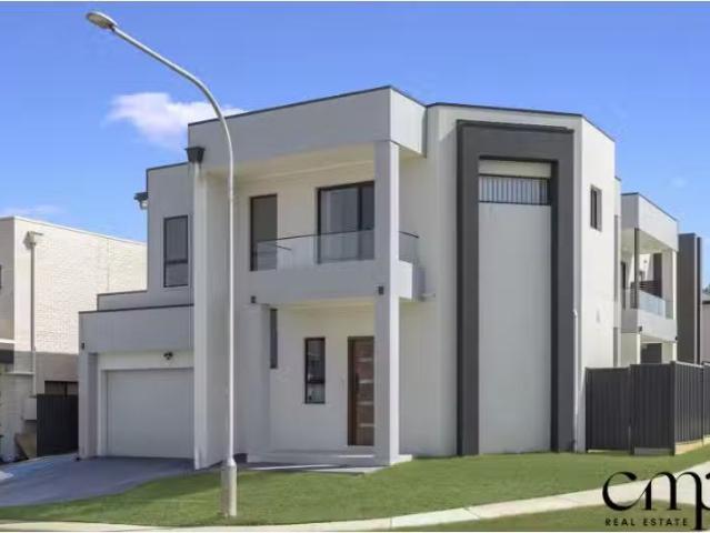 83 Seventh Avenue, AUSTRAL House for rent Listed by Ninos Iss.