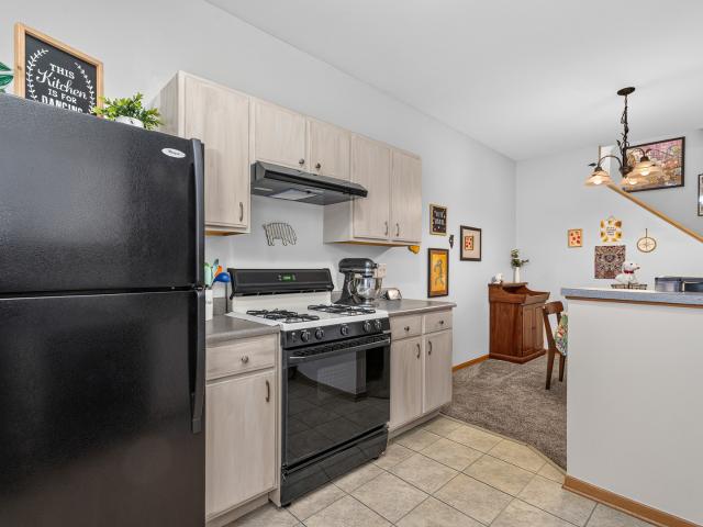 83 Strawflower Court