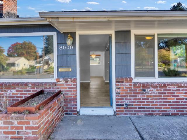 8000 n woolsey ave