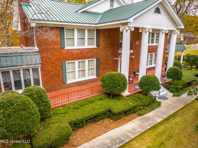 8000 Austin Road