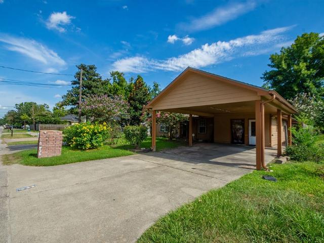 8002 Richland Drive