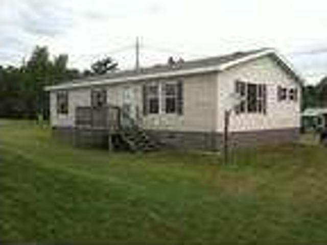 $800 / 3br 1150ftÂ² Three Bedroom House