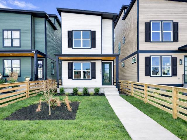 800 45th Ave N