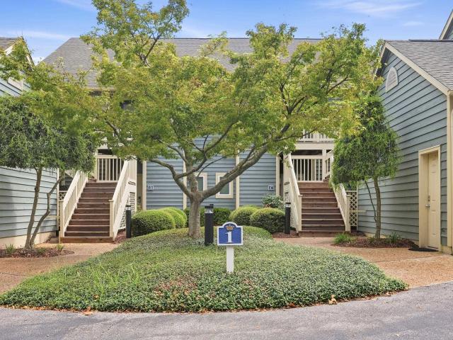 800 Castleford Circle 1D