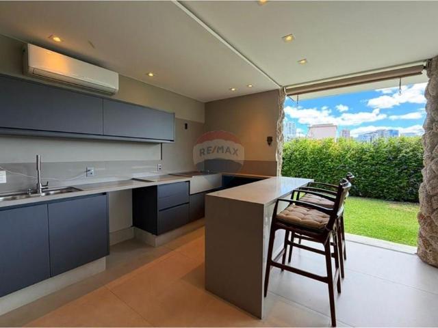 800 Área Útil Casa de Condomínio Alugar, 5 Dormitórios localizado em Alphaville Residencial Um, Barueri, São Paulo, 06474320 | Brasil
