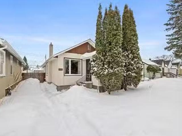 800 Beresford Avenue, Winnipeg, MB, R3L 1K1 house for sale.