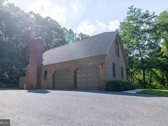 800 Berrymans Lane