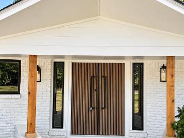800 Mockingbird Lane