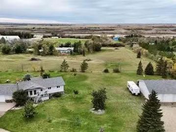 800 Mckenzie Street N, Outlook, SK, S0L 2N0 house for sale.