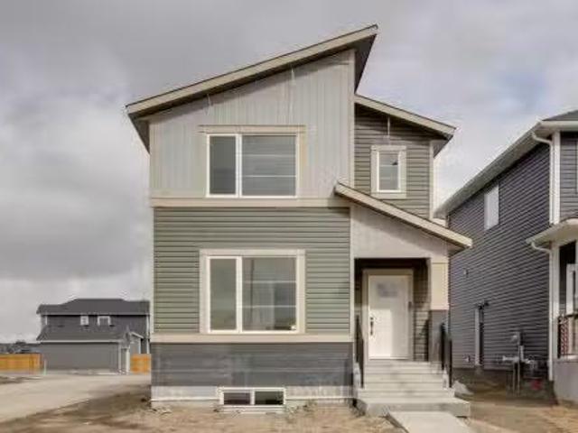 800 Midtown Drive Sw, Airdrie, AB, T4B 5K9 house for sale L.