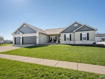 800 Mule Creek Dr, Wentzville, MO 63385 | MLS #26013
