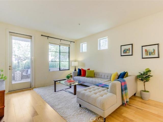 800 N 8th 106