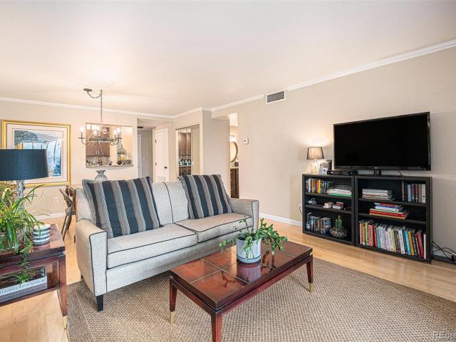 800 N Pearl Street # 1109