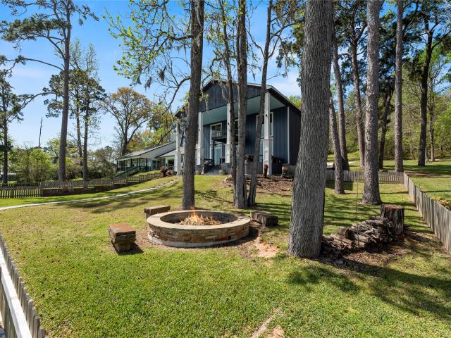 800 Northwood Dr, Point Blank, TX 77364 | MLS #64856