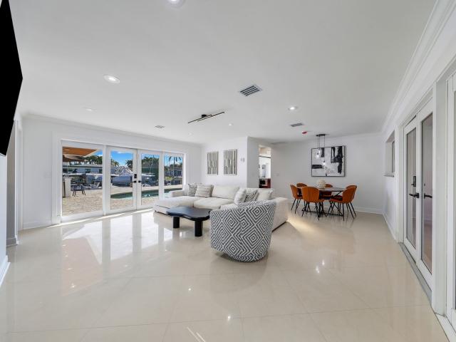 800 SE 3rd Ter, Pompano Beach, US, FL