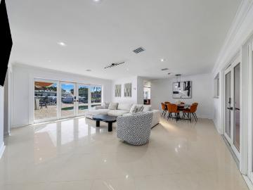 800 SE 3rd Ter, Pompano Beach, US, FL