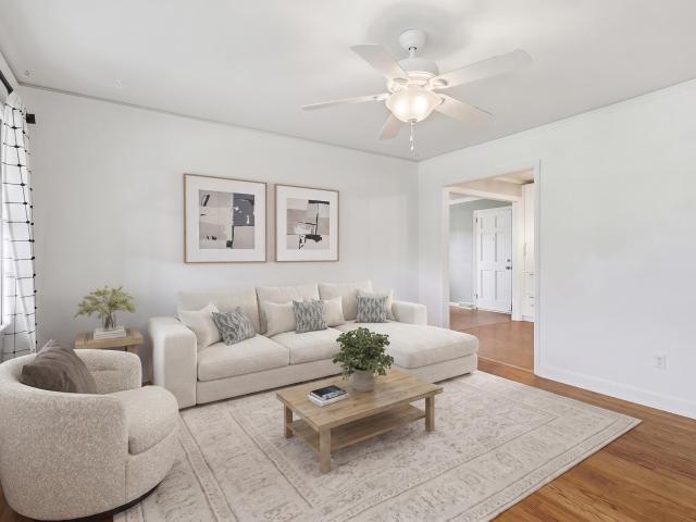 800 Poplar Drive