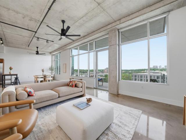 800 W 5th St # 906