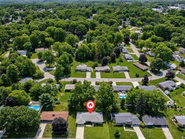 800 Woodview Drive NE