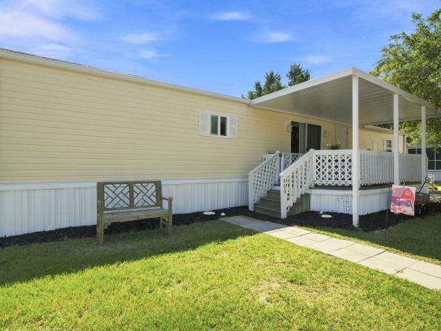 800 Waterway Dr