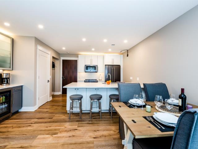800 Whitwam Drive # 5 & 5A