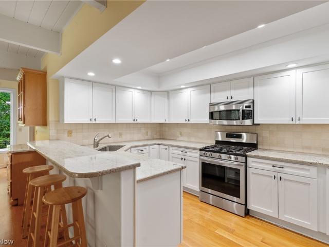 800 Windward Drive 37