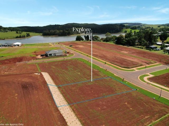800m2 Benched Block With Retaining Wall