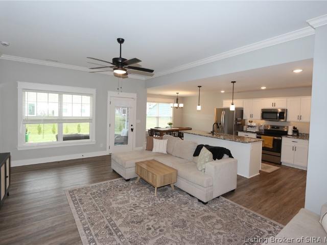 8015 Palermo Trail
