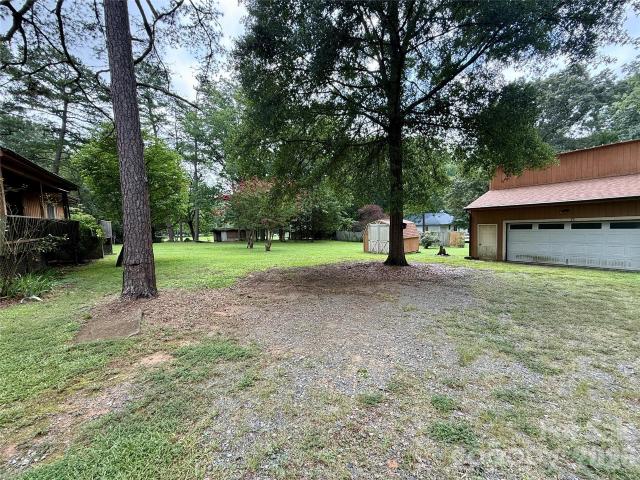 8016 Hedrick Circle