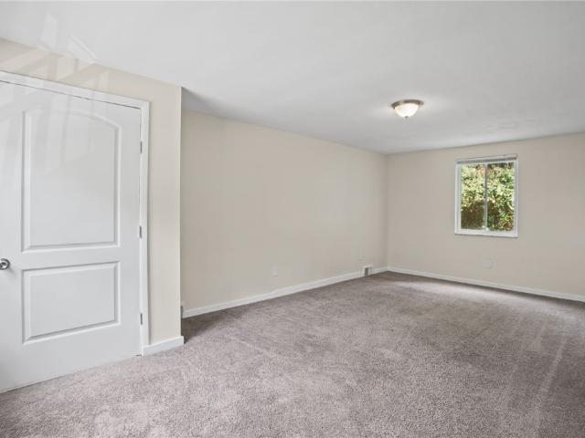 8018 Lincoln Rd