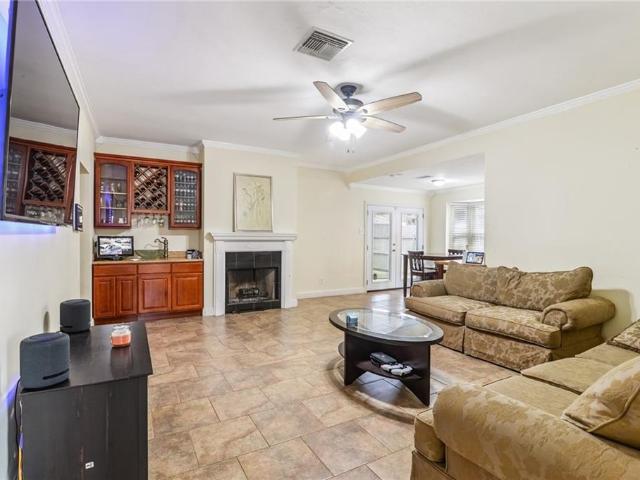 8010 Sandpiper Drive