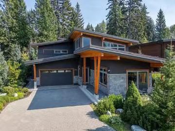 8011 Cypress Place, Whistler, BC, V8E 1J9 Single Family Prop.