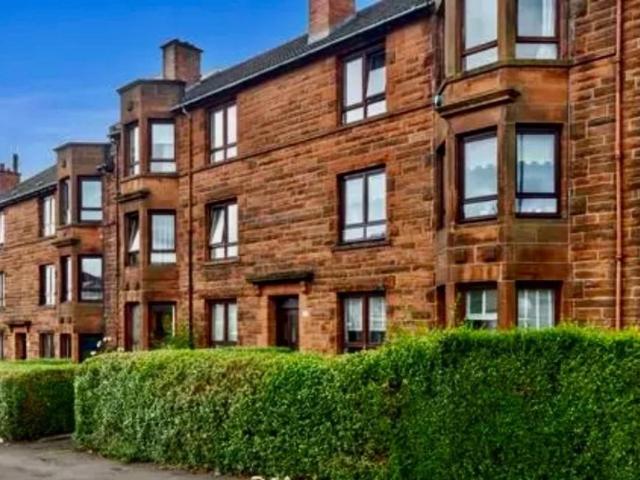 801 Cumbernauld Road, Glasgow G33, 2 bed flat to rent, £1,150 pcm | PrimeLocation