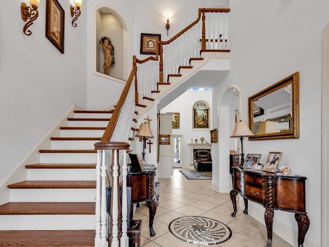 801 Bluffview Dr