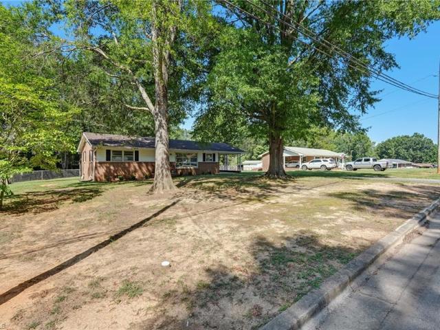 801 Grand Oaks Drive