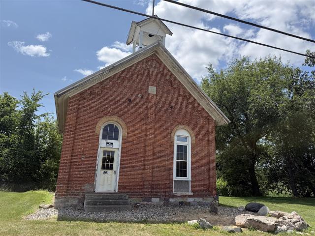 801 E Chicago Road