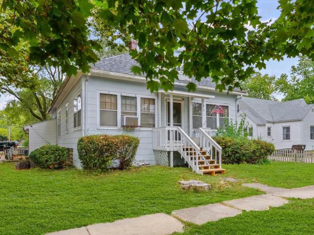801 E Sangamon Avenue