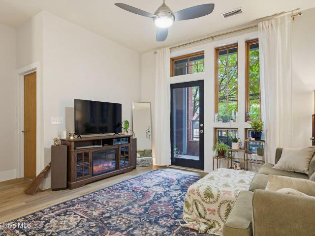 801 N 4th Street # Apt 204