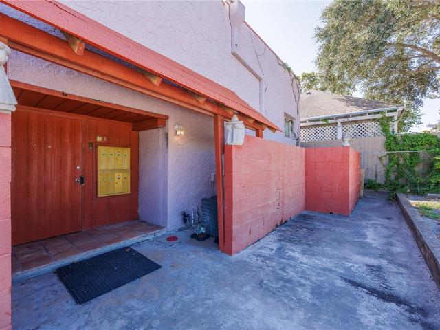 801 S Carancahua Street