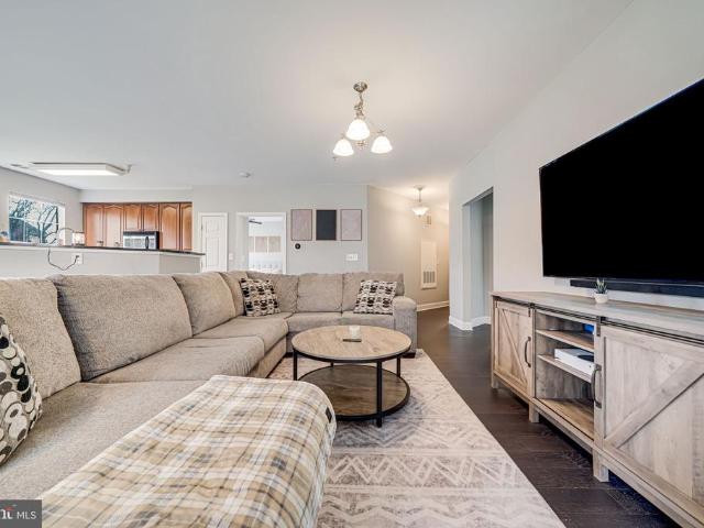 801 S Greenbrier Street # 113