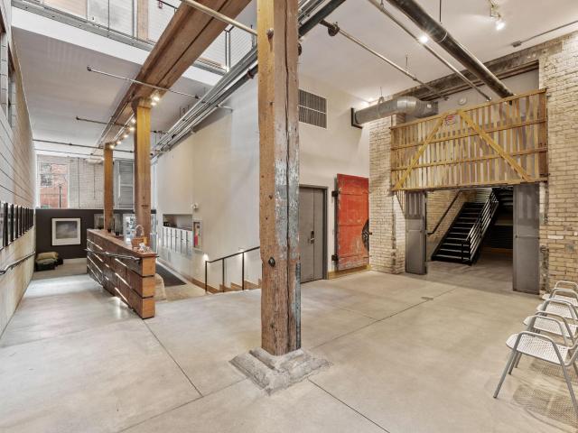 801 Washington Avenue N # 121