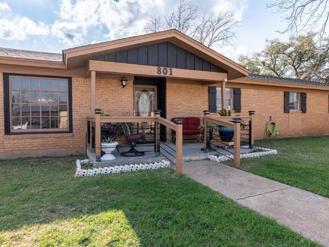 801 Westridge Circle