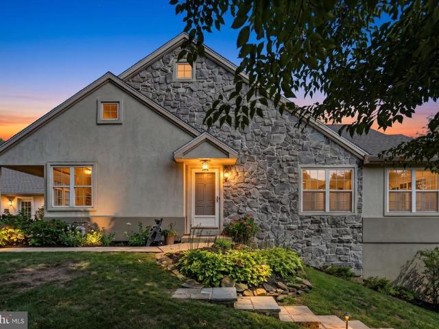 801 Tanglegate Place