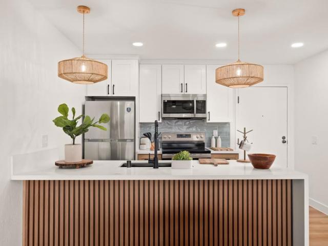 8024 Linda Vista Road 1D